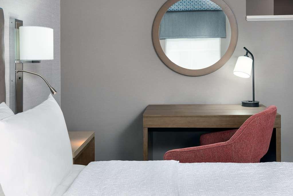 Hampton Inn Boston Bedford Burlington Биллерика Номер фото