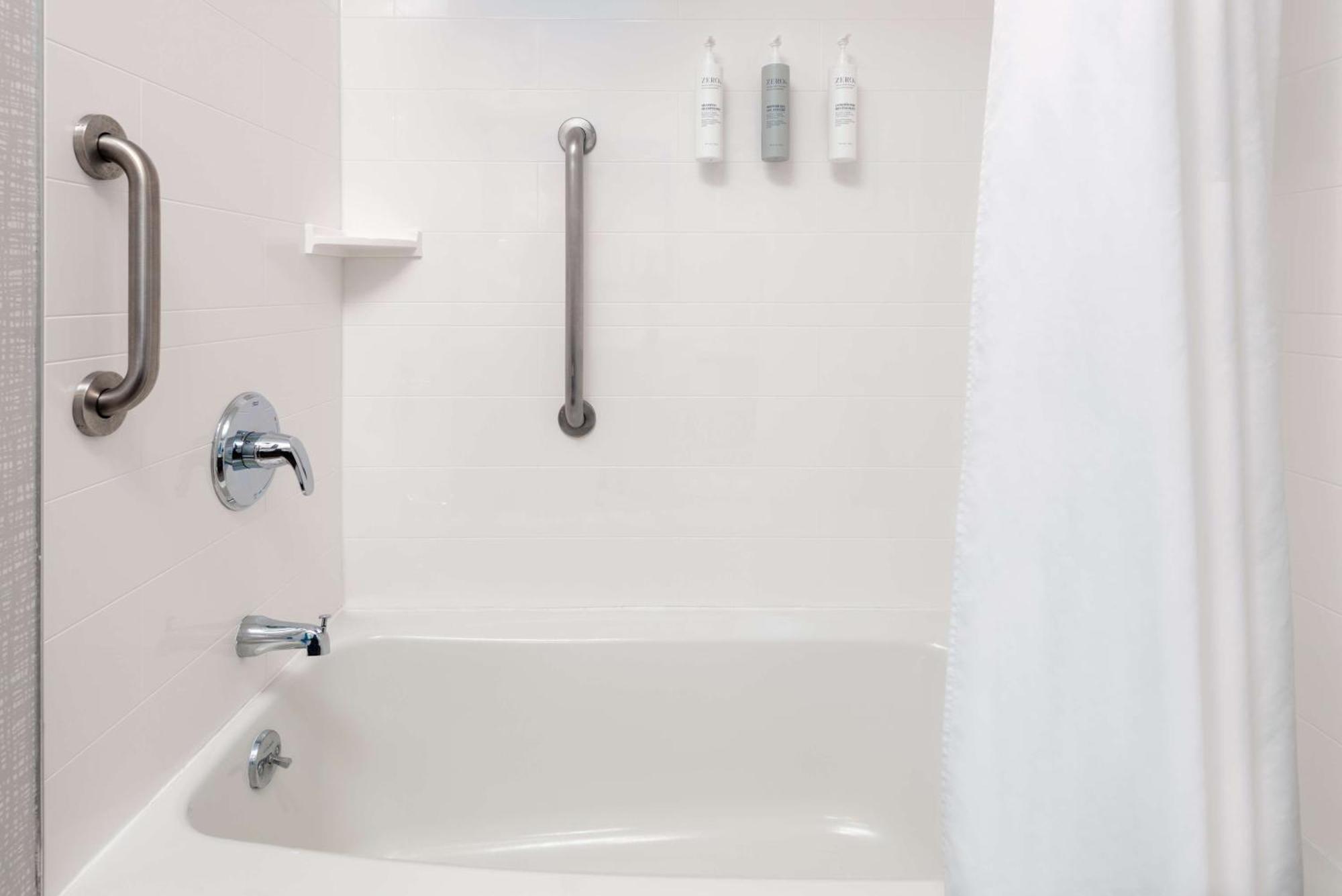 Hampton Inn Boston Bedford Burlington Биллерика Экстерьер фото